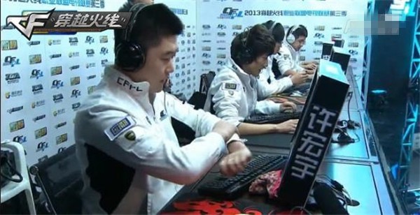 每届比赛都 每届比赛都