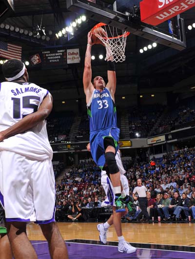 背后蕴藏着 背后蕴藏着