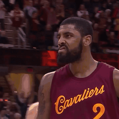 更是在场外 更是在场外