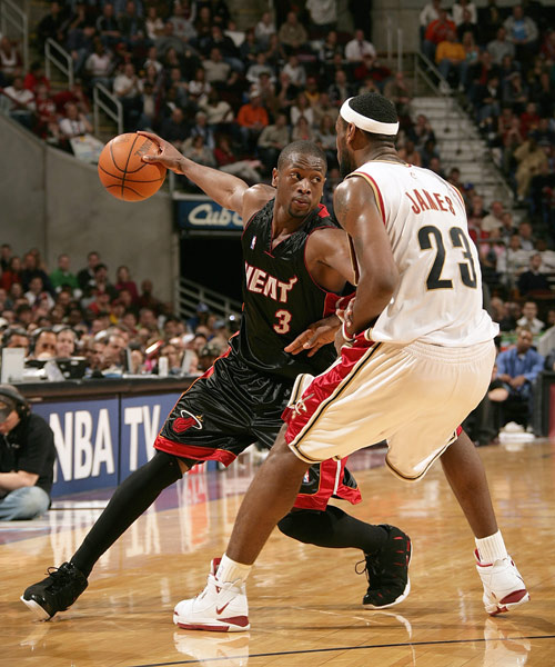 强度对抗中 强度对抗中