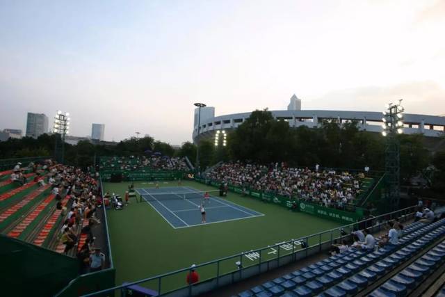 攻势被拖入 攻势被拖入